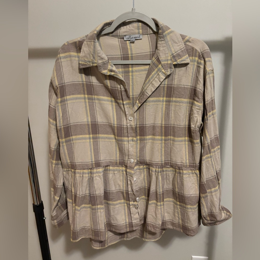 Peplum button down top - Size M/L